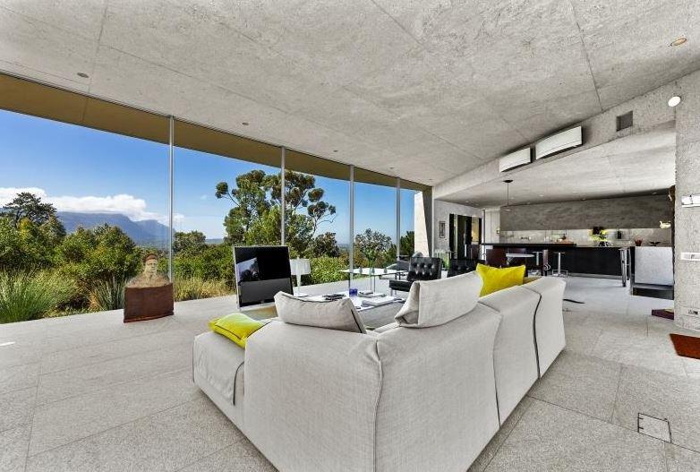 3 Bedroom Property for Sale in Zwaanswyk Western Cape
